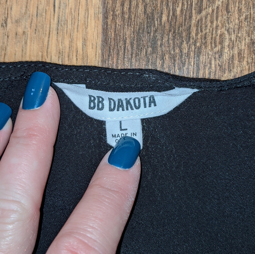 REVOLVE X BB DAKOTA SHANIA FLUTTER SLEEVE ROMPER - Picture 8 of 8